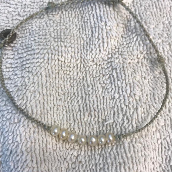 Pura Vida Jewelry - PuraVida white bead bracelet